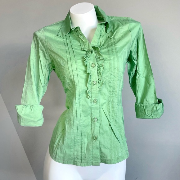 Victorian Green Ruffle Button-Up Top - Picture 2 of 5